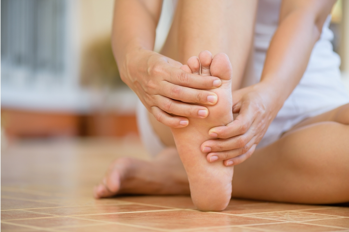 Foot massage with CBD oil